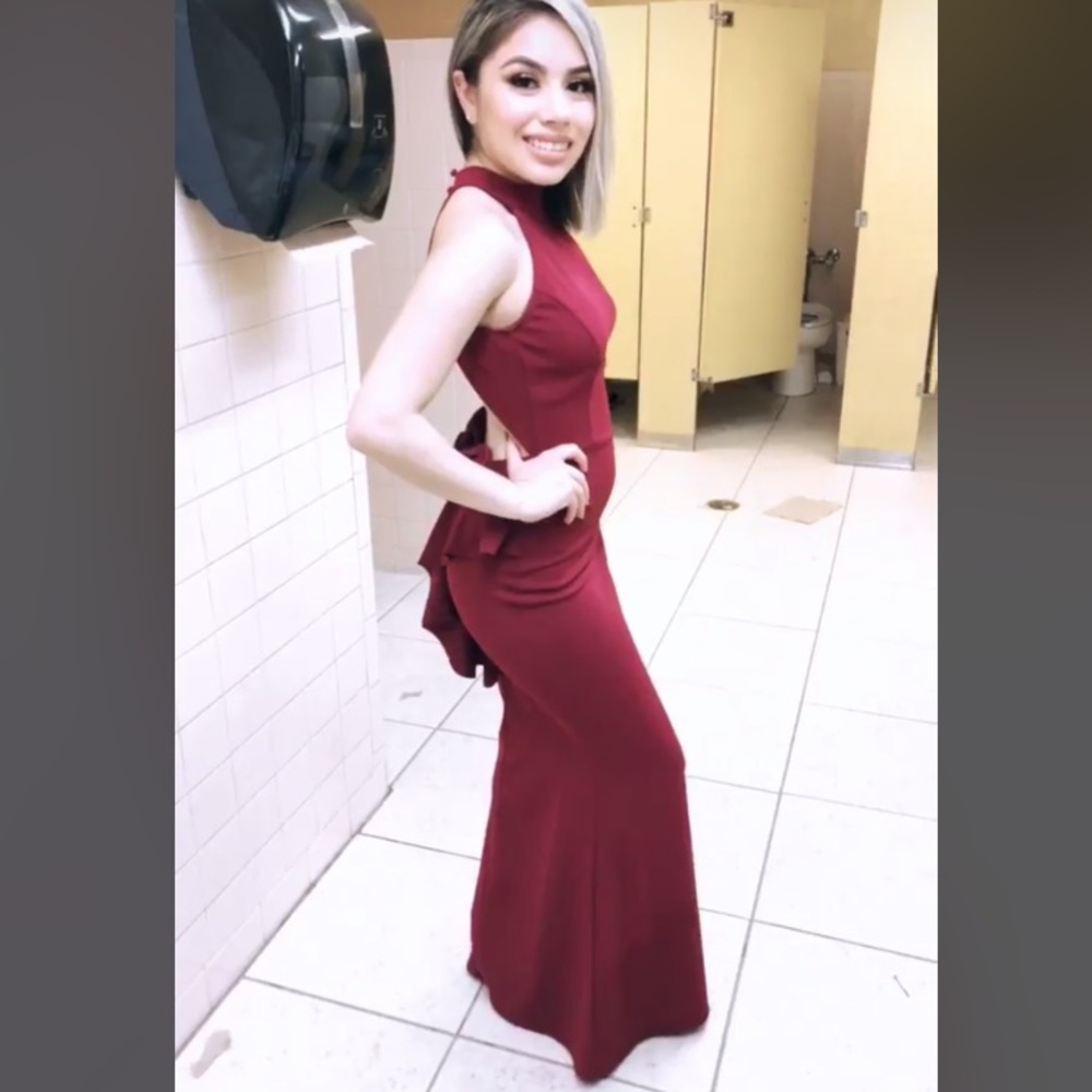 Open Back Burgundy Dress 🔥